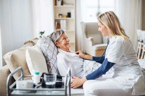 How Home Nursing Services in Abu Dhabi Help Patients Recover Faster at Home